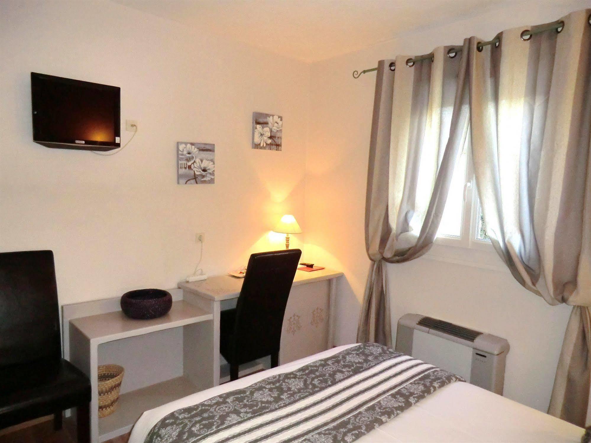 Entraigues-sur-la-Sorgue Hotel Du Parc, Avignon Est, The Originals City, מראה חיצוני תמונה