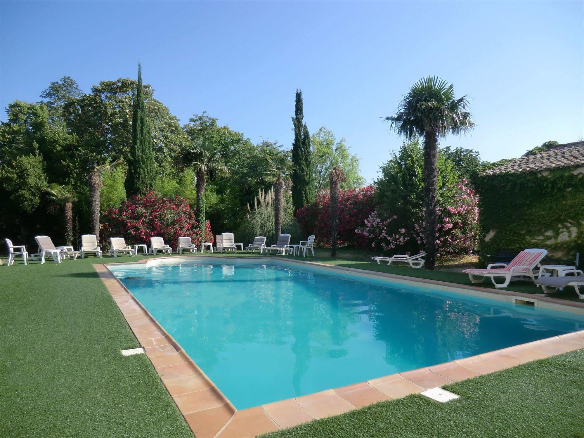 Entraigues-sur-la-Sorgue Hotel Du Parc, Avignon Est, The Originals City, מראה חיצוני תמונה