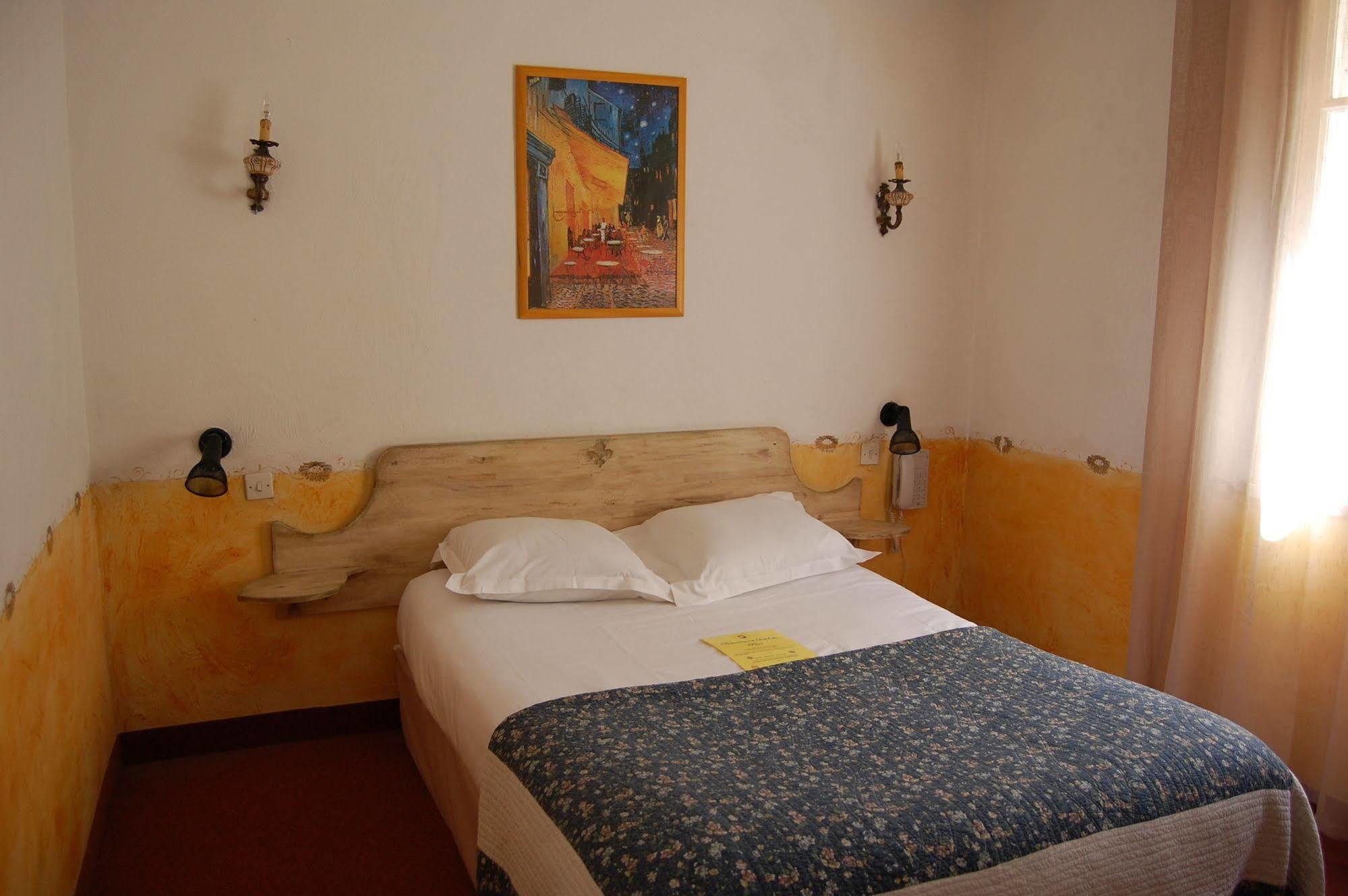 Entraigues-sur-la-Sorgue Hotel Du Parc, Avignon Est, The Originals City, מראה חיצוני תמונה